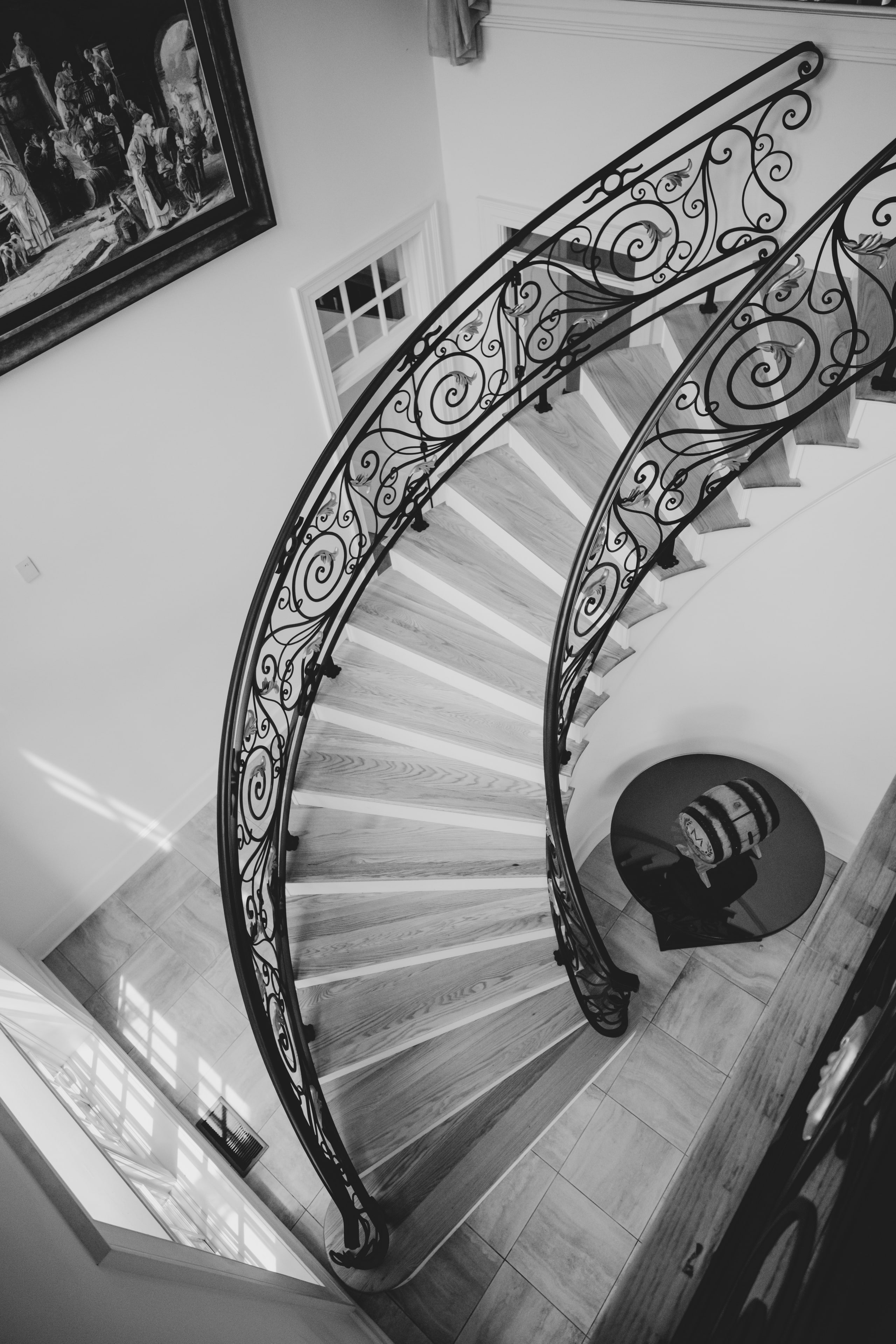 Spiral from below, graphic.