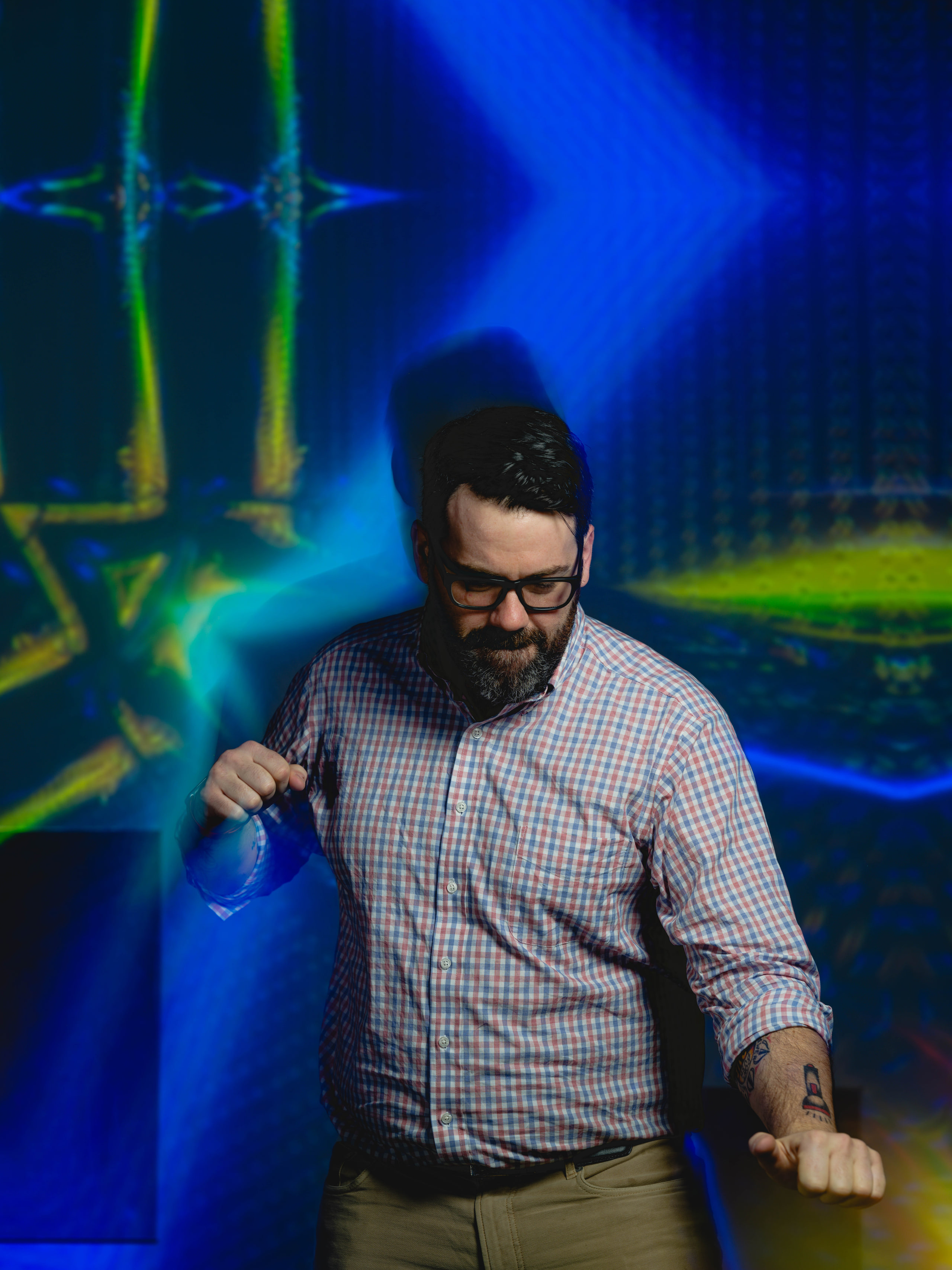 Cool blue, shirt catching the gel.