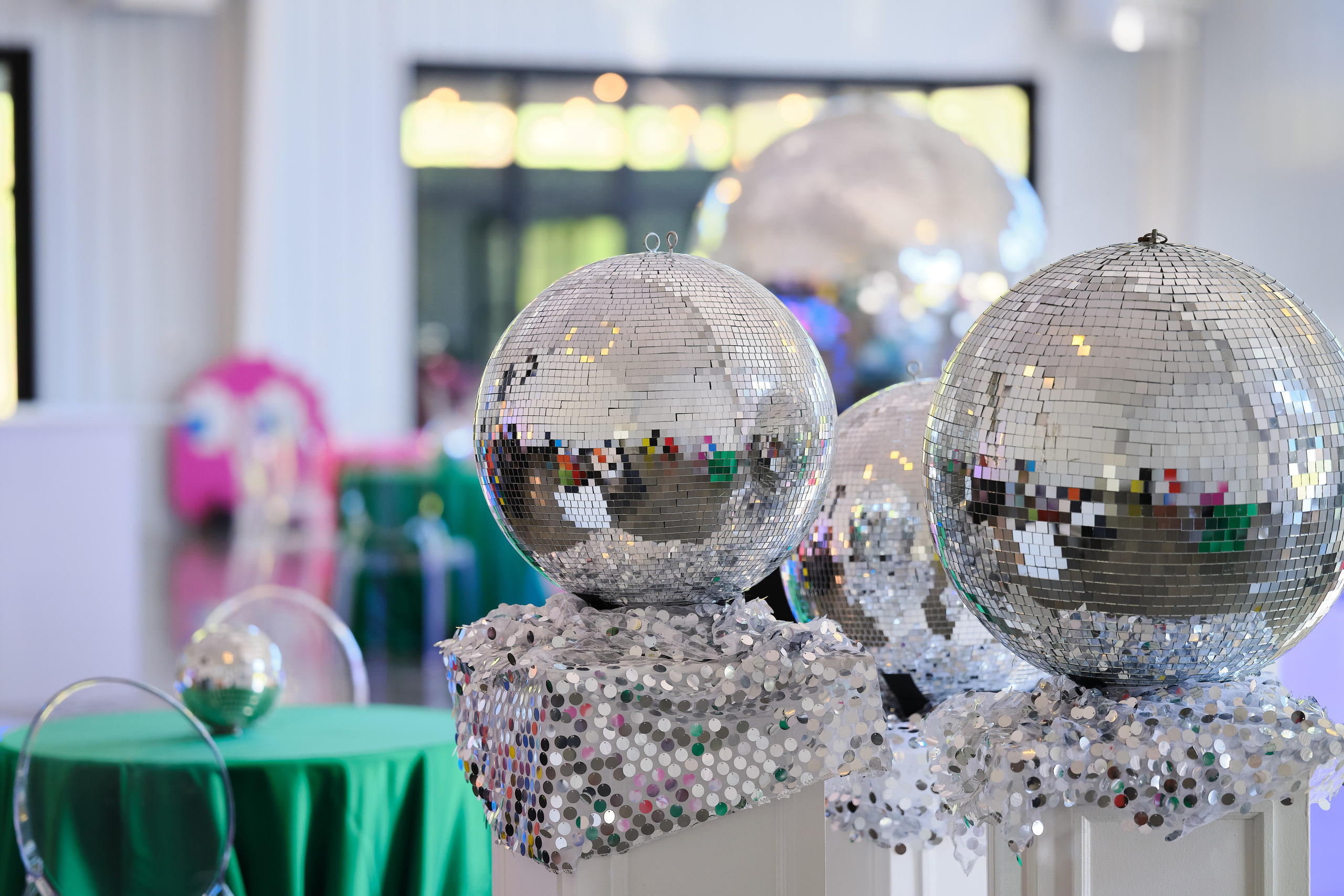 Disco balls, graphic.